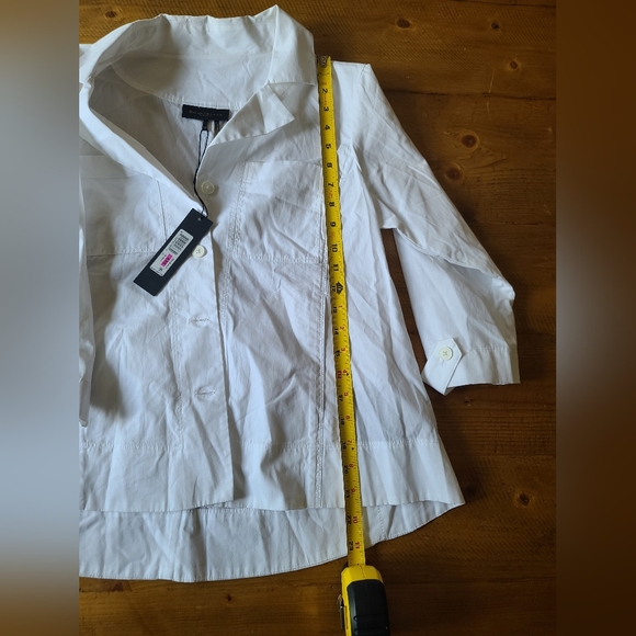 NWT Donna Karan New York white, bottom down shirt. - Picture 8 of 9